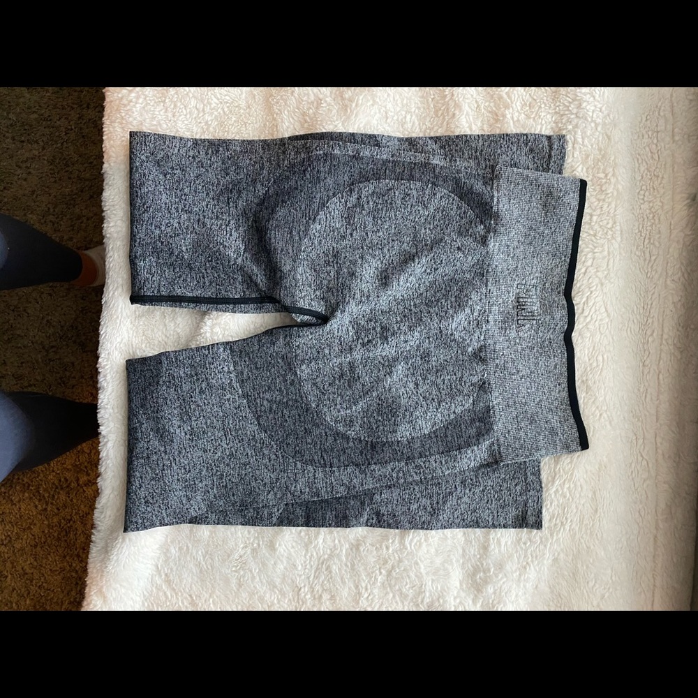 Pink seamless leggings